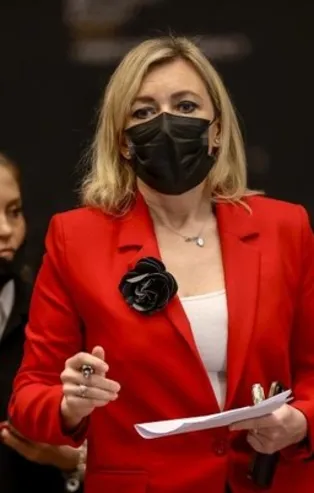 Antalya'daki Rusya - Ukrayna zirvesinde gergin anlar! Rus Sözcüsü Zaharova CNN muhabiriyle tartıştı!