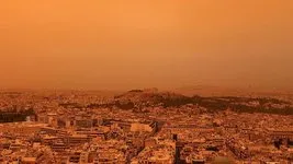 HAVA DURUMU | Atina’da gökyüzü turuncuya boyandı! Çöl tozu etkisini artırıyor! Valilikler ve Meteoroloji uyardı! Türkiye’de hangi illeri etkileyecek?