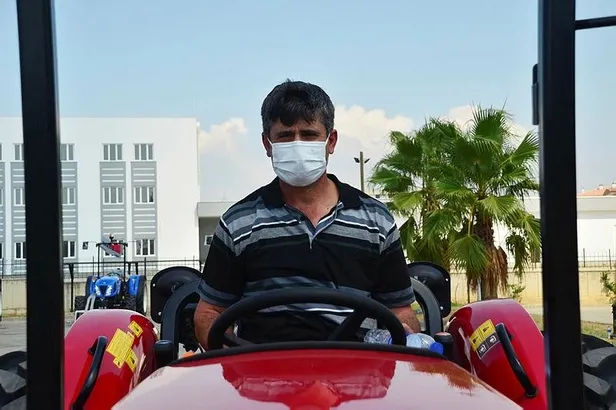 Manavgat'ta yangında zarara uğrayan çiftçilere 16 yeni traktör: Devletin bizi yalnız bırakmayacağını biliyordum-5