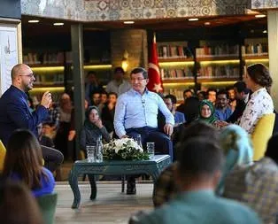 Başbakan Davutoğlu gençlerle buluştu