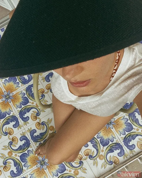 Burcu Özberk bikinili paylaştı sosyal medya sallandı "Yine dünyayı yakıyorsunuz Burcu Hanım" 33'lük Burcu Özberk pek cesur - 5