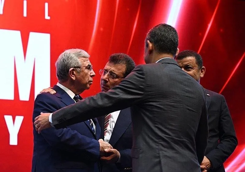 CHP'deki kavga kuvveden fiile geçti! Silivri'de Ekrem İmamoğlu - Özgür Özel gerilimi | Gökhan Günaydın truva mı yapacak?-7