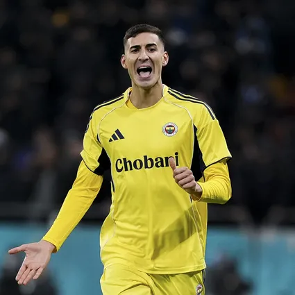 Fenerbahçe’ye müjdeli haber! Yıldız futbolcu geri döndü