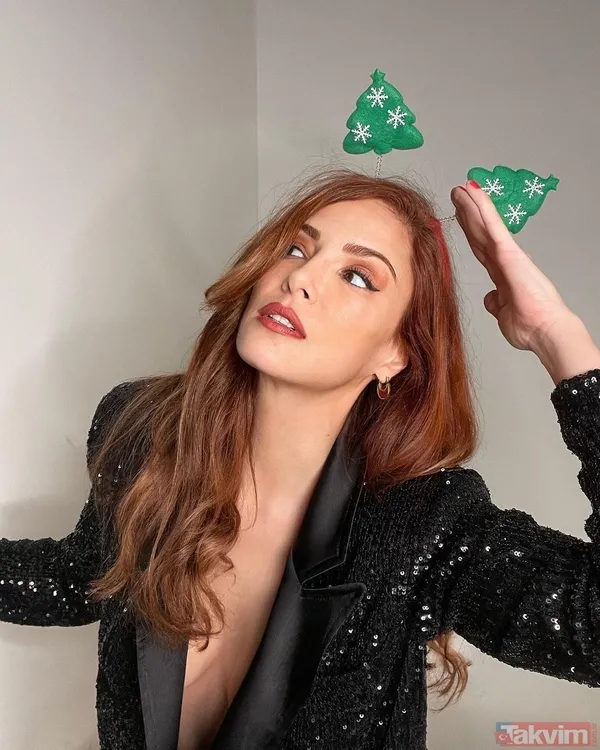 Mine Tugay ceketinin içine hiçbir şey giymeden paylaştı yeni yıl pozları olay oldu! ‘2021 yordun bizi’ diyen Mine yine çok konuşuldu - 9