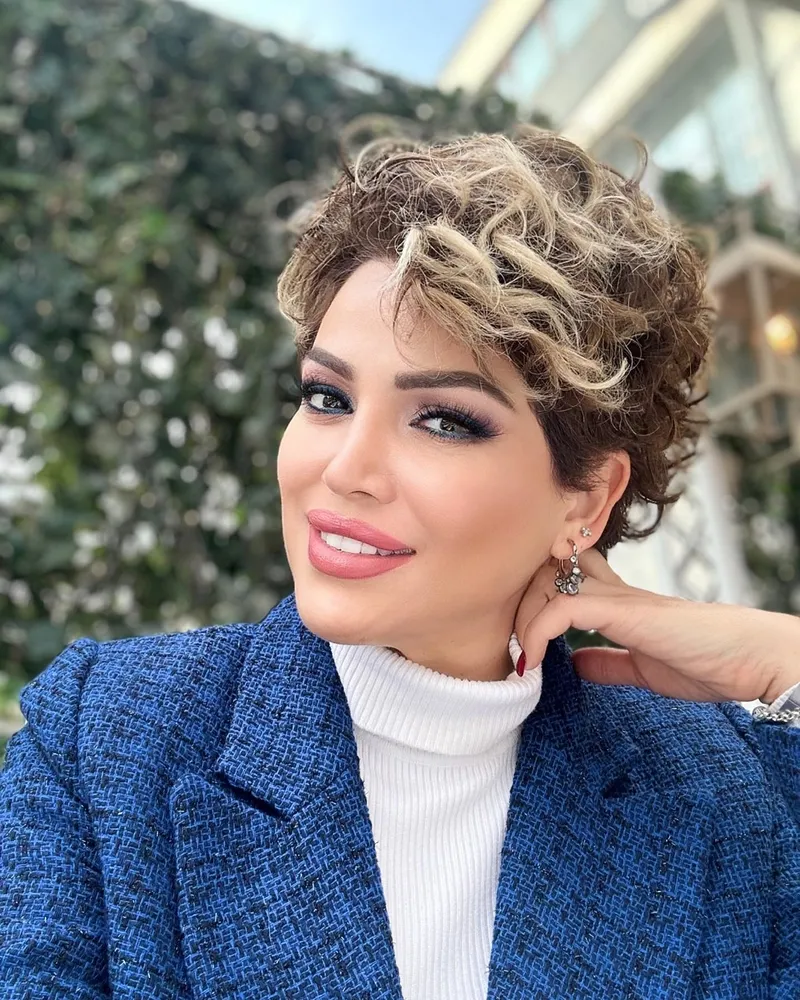 kurtlar-vadisinin-gamzesi-didem-taslan-yillar-sonra-ortaya-cikti-1767766965738.jpg Kurtlar Vadisi’nin Gamze’si Didem Taslan yıllar sonra ortaya çıktı-9