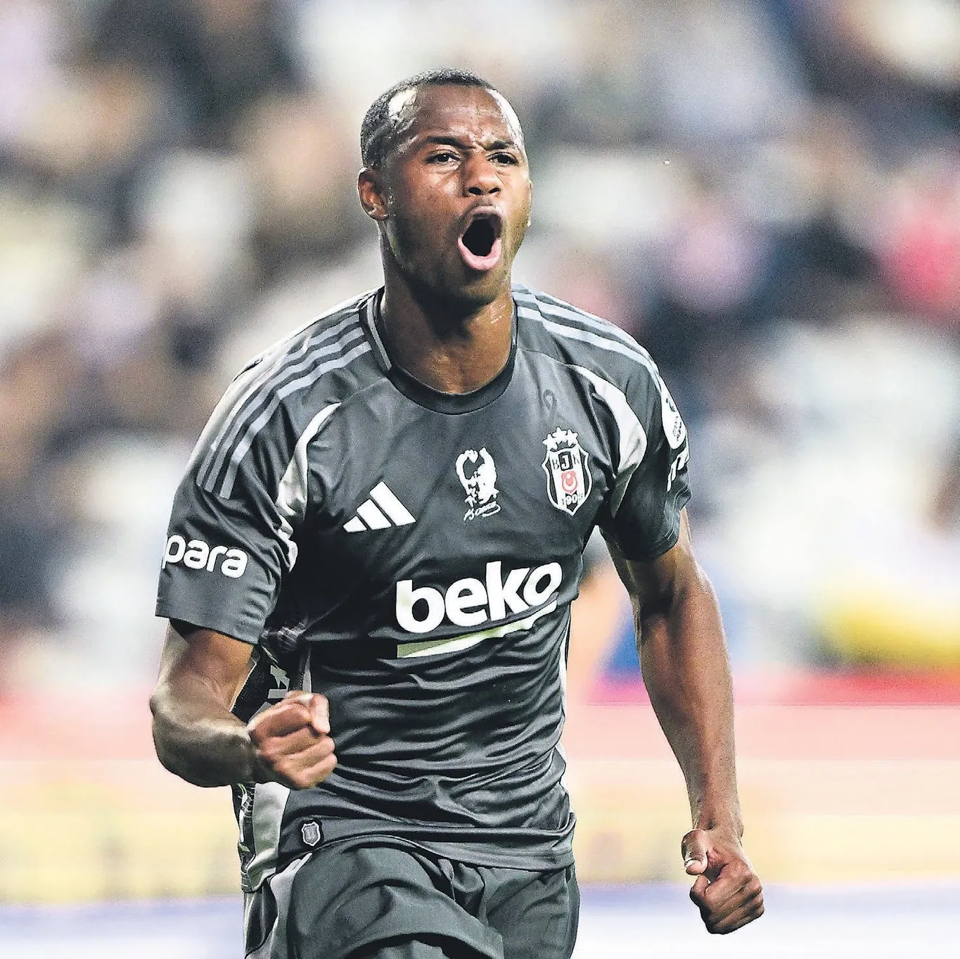 Kara bulutları dağıttı