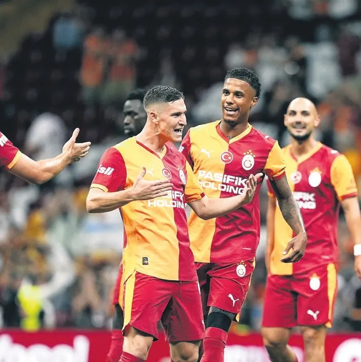 Aslan’a rakip dayanmıyor