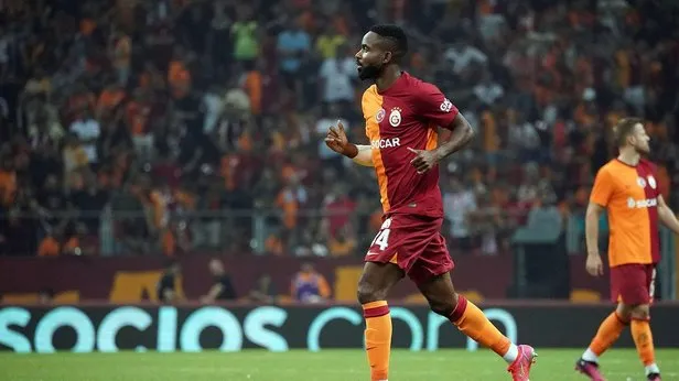 Galatasarayda Bakambu ve Boeyun yeri doldu! TFFye bildirildi