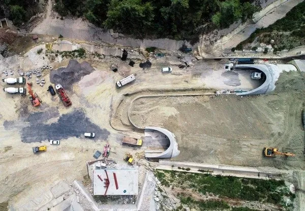 İzmir ile Manisa arasını 15 dakikaya indirecek Sabuncu Tüneli'nde sona yaklaşıldı-2