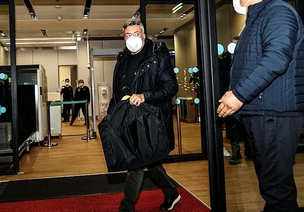 felsefesi-5-saniye-takvim-cimbomun-yeni-hocasi-torrenti-adan-zye-arastirdi-1641940827375.jpeg Felsefesi 5 saniye! TAKVİM, Cimbom’un yeni hocası Torrent’i A'dan Z’ye araştırdı-7