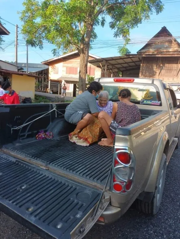 yasli-kadin-ailesine-yuk-olmamak-icin-intihar-girisiminde-bulundu-1662626577265.jpg Yaşlı kadın ailesine yük olmamak için intihar girişiminde bulundu-4