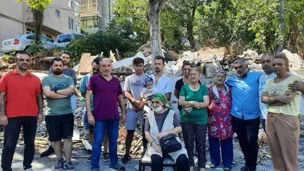 CHP'li İBB yönetiminden yeni zulüm! Nişantaşı'ndaki gecekonduları haber vermeden yıkıyor!-2