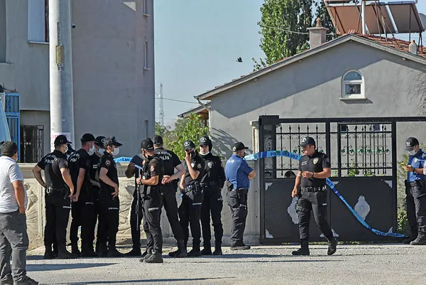 konya-katliami-videosu-izleyenleri-sok-etti-konyada-katliam-son-dakika-mehmet-altun-kimdir-1627746698358.jpg Konya katliamı videosu izleyenleri şok etti! Konya’da katliam son dakika Mehmet Altun kimdir?-2