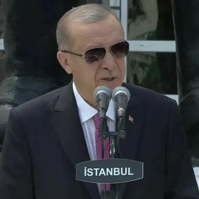 Son dakika: Başkan Erdoğandan öğrencilere uyarı: Merdiven altı kapkaççılara kendinizi kaptırmayın