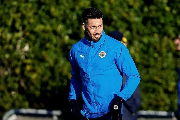 Orta saha performansıyla adını zirveye yazdırdı! Ne Hamsik ne Pjanic ne de Sosa Tolga Ciğerci imzası-4