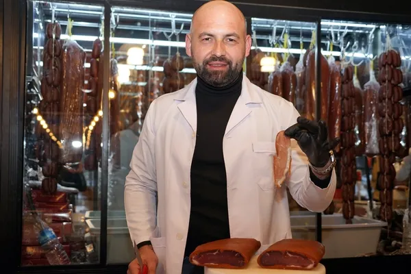 kayseri-ve-kastamonu-karsi-karsiya-gundem-pastirma-1609485950759.jpg Kayseri ve Kastamonu karşı karşıya! Gündem pastırma-12