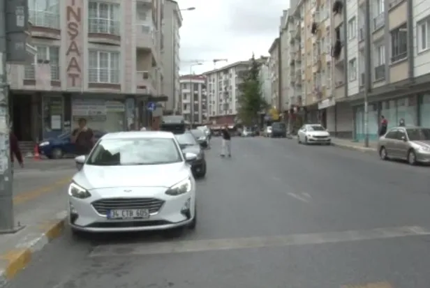 Esenyurt'ta baltalı yol verme kavgası cinayetle bitti: Müdahale edemeden orada öldü-3