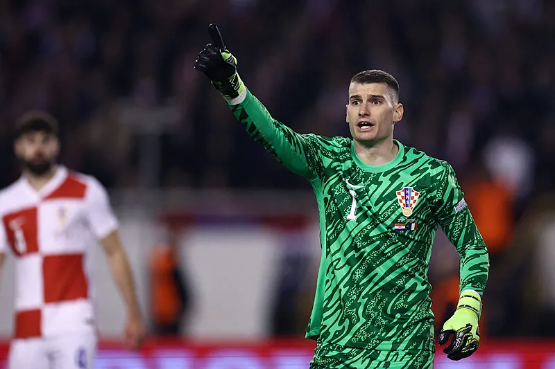 Fenerbahçe ve Galatasaray'ın transfer savaşı! Kale o isme emanet - 23