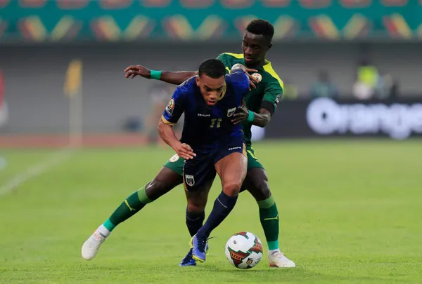 idrissa-gueyede-kader-gunu-fransiz-basini-kritik-gorusmeyi-yazdi-drogba-da-devrede-1657632411266.jpg Idrissa Gueye'de kader günü: Fransız basını kritik görüşmeyi yazdı! Drogba da devrede-7