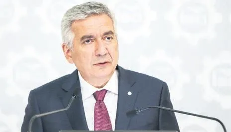 aile-ve-sosyal-hizmetler-bakani-derya-yanik-duyurdu-sosyal-yardim-alana-is-destegi-1654028373287.jpeg Aile ve Sosyal Hizmetler Bakanı Derya Yanık duyurdu! Sosyal yardım alana iş desteği-2