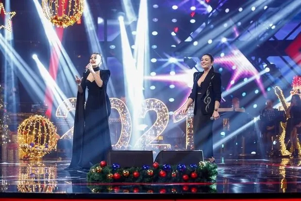 O Ses Turkiye 2021 Yilbasi Programina Katilacak Unluler Piyasaya Cikti Tv 8 De O Ses Yilbasi Olacak Mi Derken Dun Cekim Yapildi Takvim