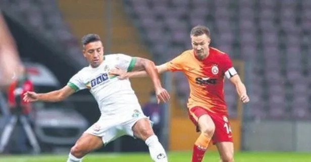 Aslan’da Omar’ın yerine Linnes oynayacak