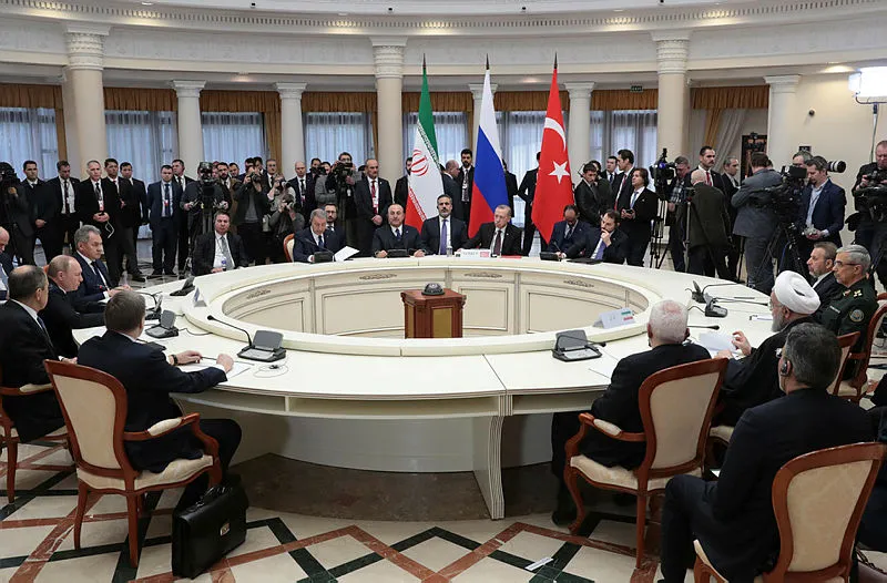 Rus basınından Soçi zirvesi yorumu:  Suriye'deki savaşın sonunun başlangıcı - 13