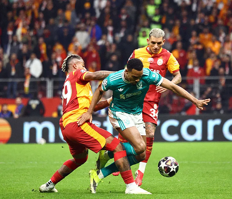 Spor yazarları Galatasaray-Liverpool maçını değerlendirdi - 14