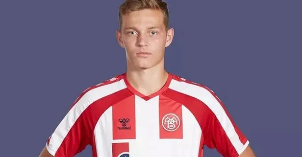 Galatasaray stoper transferinde adeta sağ gösterip sol vurdu! Defansa Viking Mathias Ross