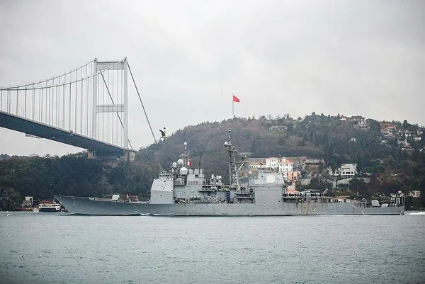 abd-savas-gemisi-uss-monterey-istanbul-bogazindan-gecip-karadenize-acildi-1616168805193.jpeg ABD savaş gemisi "USS Monterey" İstanbul Boğazı'ndan geçip Karadeniz'e açıldı-1