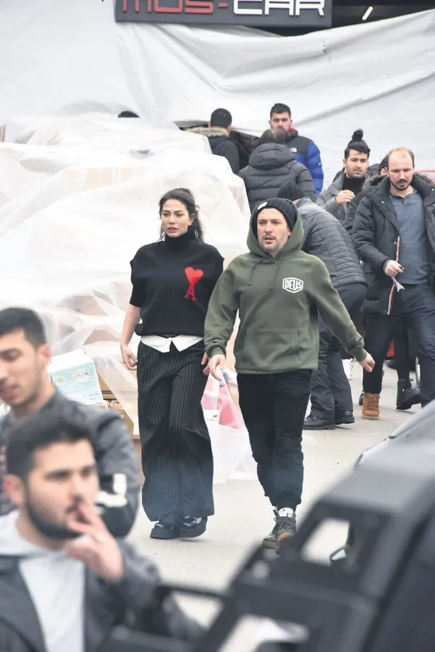 canla-basla-calistilar-1675981276104.jpeg Ünlü isimler deprem bölgesine destek için canla başla çalıştı! Demet Özdemir, Oğuzhan Koç, Murat Boz, Mustafa Sandal... - 2