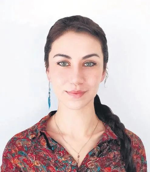 zehra-gunese-sosyal-medyada-ovgu-yagdi-depremde-hayatini-kaybeden-ceren-topal-icin-1677804065268.jpeg Zehra Güneş’e sosyal medyada övgü yağdı! Depremde hayatını kaybeden Ceren Topal için...-17