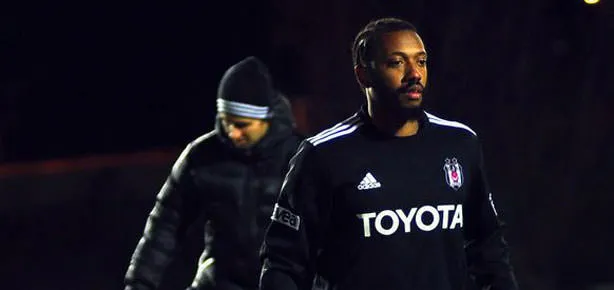 Fernandes sezon sonunda imzalar