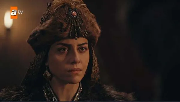 kurulus-osmanda-nefesler-tutuldu-nayman-ismihan-sultandan-hesap-sordu-oglu-sultan-alaeddin-ile-tehdit-etti-1679510579963.jpg Kuruluş Osman’da nefesler tutuldu! Nayman, İsmihan Sultan’dan hesap sordu: Oğlu Sultan Alaeddin ile tehdit etti-6
