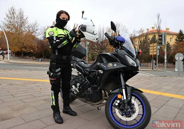 Kadın trafik polisleri Ankara'nın kalbinde trafik düzenini sağlıyor! - 17