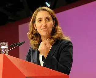 Aydan Özoğuz’a tokat gibi sözler!