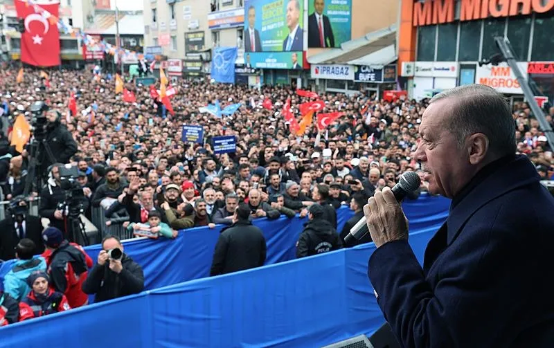 Başkan Erdoğan'dan Ağrı Mitinginde önemli açıklamalar | İstanbul'da CHP-DEM pazarlığı: Sırtını örgüte dayayan siyasiler kirli pazarlık peşinde-6