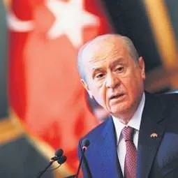 Bahçeli Ümit Özdağ’la da barışıyor