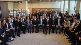 AK Parti'de "Kütüphane Sohbetleri" programının ilk konuğu Ömer Çelik