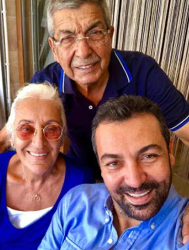 Saruhan Hünel ve Aslı Hünel'in babası corona virüs nedeniyle hayatını kaybetti! Hünel kardeşler sosyal medyadan duyurdu...-3