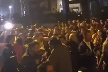 CHP Genel Merkezi’nde kazan kaynıyor! Kavga çıktı
