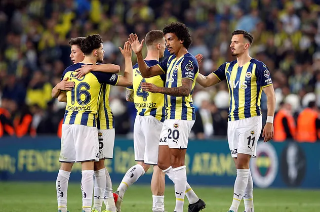 Fenerbahçe'nin yıldızı Brezilya'ya gidiyor! Luiz Gustavo için flaş iddia