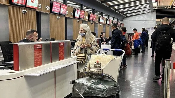Terminal filmi Türkiyede gerçek oldu! İranlı kadın, vize alamadı I Havalimanında sıkışıp kaldı