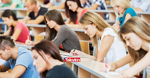 Kasım ayı ilk ara tatil ne zaman, okullar ne zaman ara tatile giriyor? Ara tatil üniversitelilere var mı? Üniversitelerde ara tatil olacak mı?