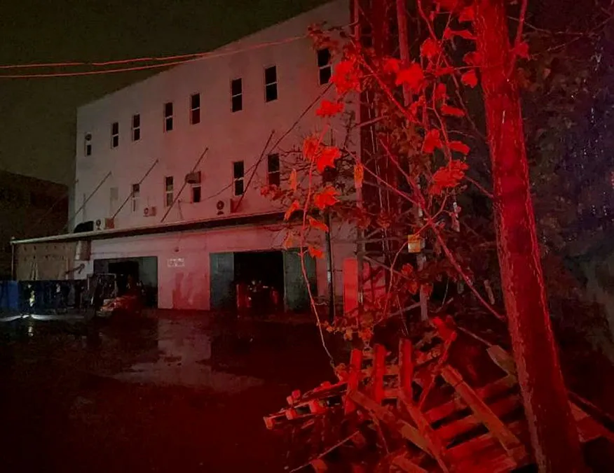 Kocaeli’de etiket fabrikasında yangın