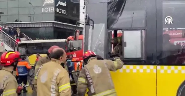 Son dakika: İstanbul D-100 karayolu Esenyurt mevkiinde İETT otobüsü direğe çarptı