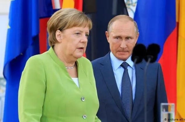 Putin ve Merkel Libya sorununu görüştü