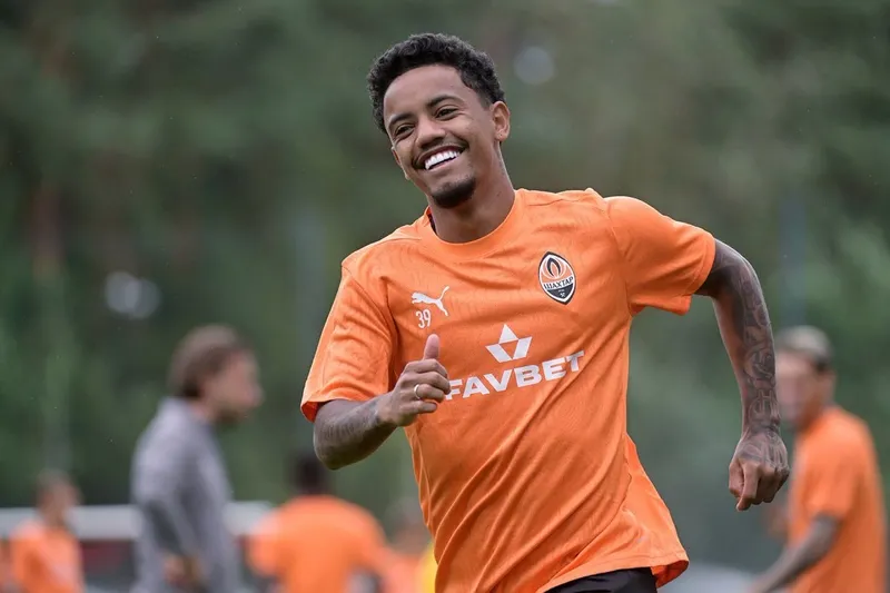 arda-turanin-yildizlari-konustu-belki-bir-gun-super-ligde-oynayabilirim-1771423771113.jpg Arda Turan'ın yıldızları konuştu! "Belki bir gün Süper Lig'de oynayabilirim"-2