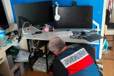 MİT’ten kredi kartı şebekesine operasyon: Süpheli SMS’ler sonrası harekete geçildi