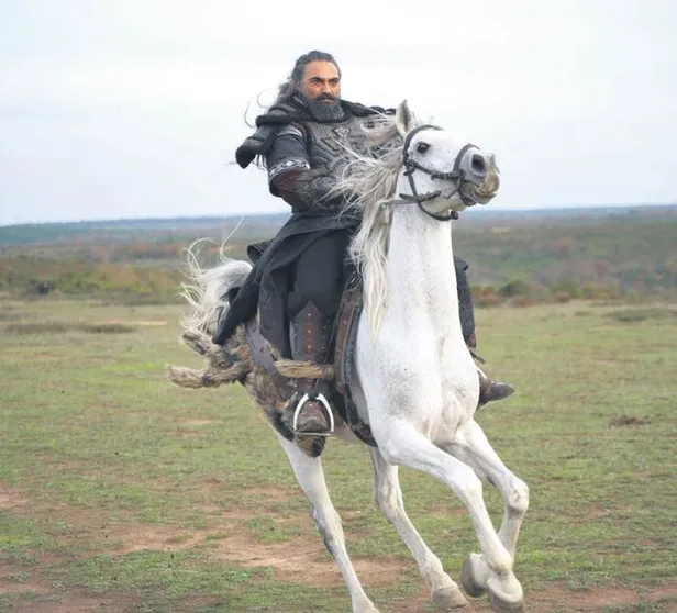 sevindiren-haber-1639338271143.jpeg Usta oyuncu Kadir İnanır'dan sevindiren haber-7